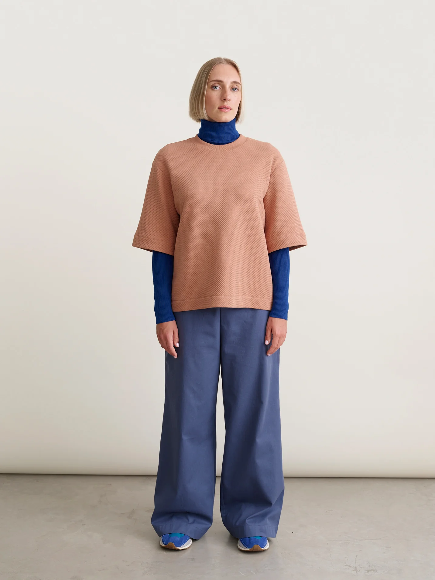 Honeycomb T-shirt, Mocha - Image 3