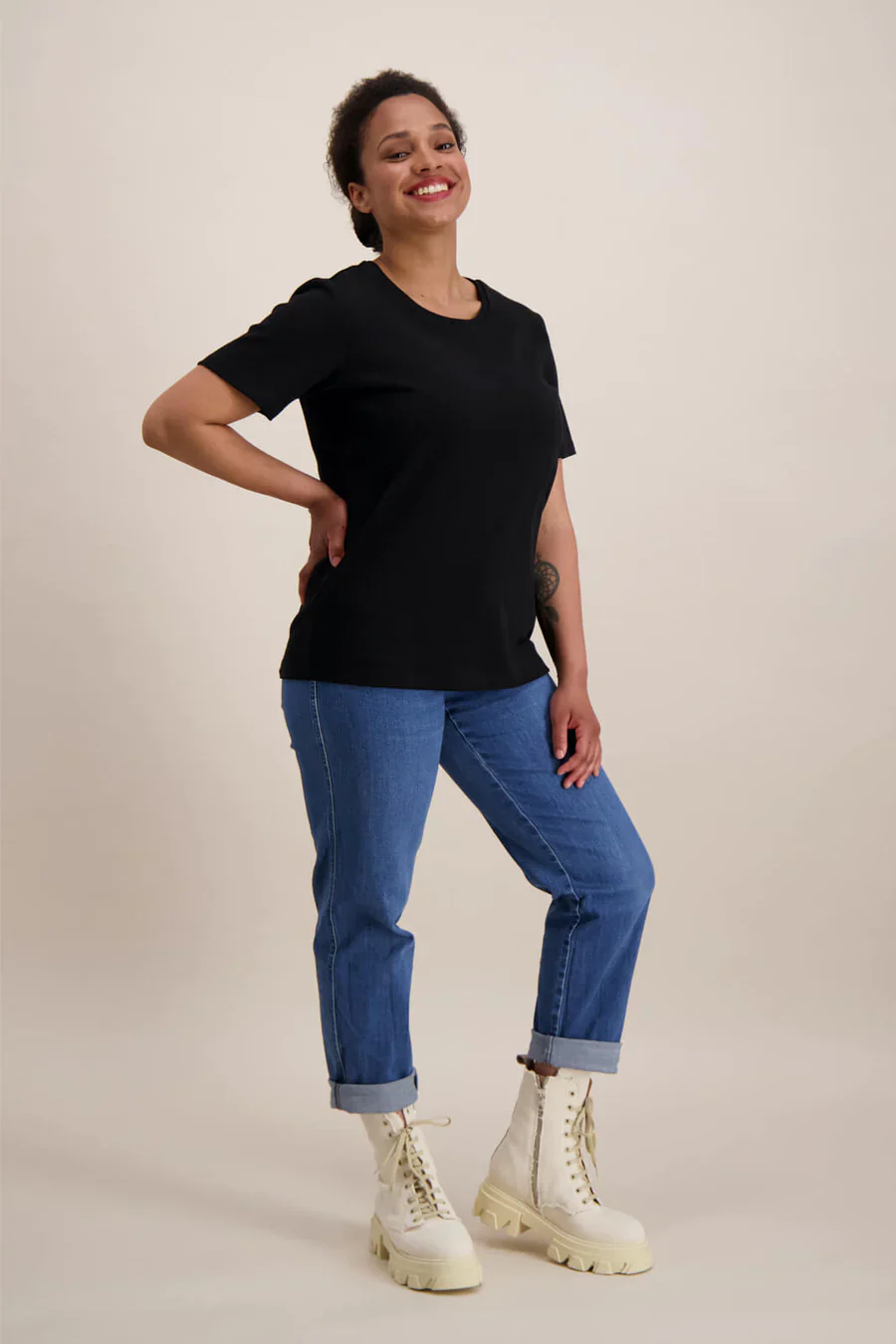 The T-shirt, Black - Image 3